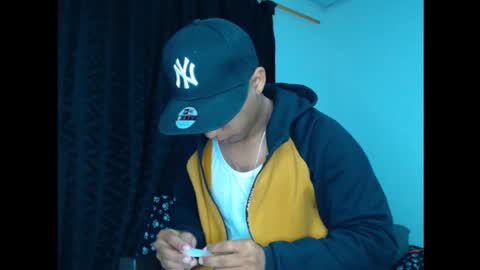 Snapshot of maximo_vega_new chatting on December 2024 10:34:02 AM Maximo Aron Vega online show from December 2024 10:34:02 AM