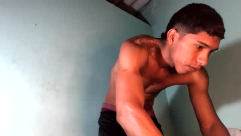 Snapshot of maximo_vega_new chatting on January 2025 03:00:01 AM Maximo Aron Vega online show from January 2025 03:00:01 AM