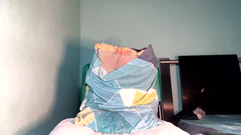 Snapshot of maximo_vega_new chatting on February 2025 07:13:01 AM Maximo Aron Vega online show from February 2025 07:13:01 AM