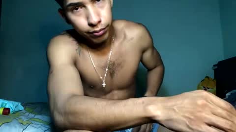 Snapshot of maximo_vega_new chatting on February 2025 04:40:02 AM Maximo Aron Vega online show from February 2025 04:40:02 AM