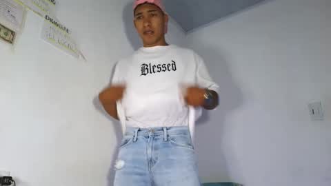 Maximo Aron Vega online show from March 2026 10:25:01 PM