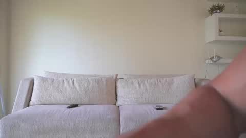 Snapshot of maximohoot chatting on September 2025 08:41:01 PM Sebastian online show from September 2025 08:41:01 PM