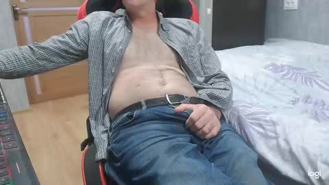 maximus3334 online show from October 2025 10:56:02 AM