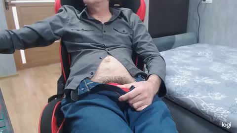 maximus3334 online show from March 2026 10:45:02 AM