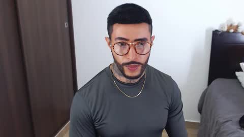 Snapshot of maximus_golden chatting on December 2024 05:53:02 AM Independent Model online show from December 2024 05:53:02 AM