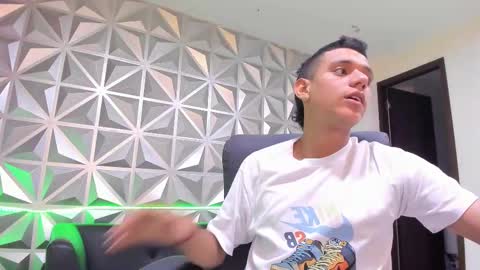 Maximus online show from December 2024 07:05:02 PM