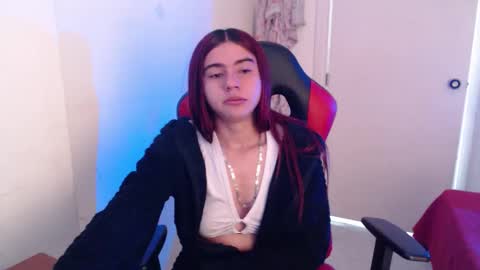 maxinesex_ online show from April 2026 01:56:01 PM