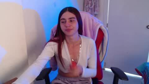maxinesex_ online show from April 2026 02:46:02 PM