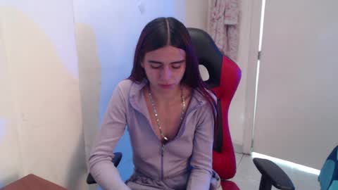 Snapshot of maxinesex_ chatting on June 2026 03:02:01 PM maxinesex_ online show from June 2026 03:02:01 PM