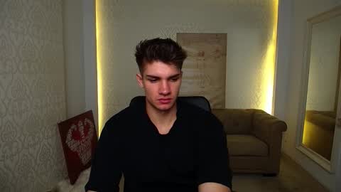 Snapshot of maxkaiden chatting on October 2025 04:30:01 AM MaxKaiden online show from October 2025 04:30:01 AM