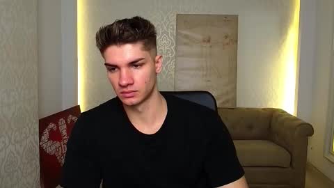 Snapshot of maxkaiden chatting on October 2025 04:53:02 AM MaxKaiden online show from October 2025 04:53:02 AM