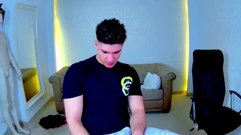 MaxKaiden online show from February 2026 06:09:02 AM