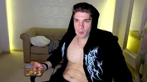 MaxKaiden online show from June 2026 05:35:02 AM