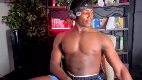 Maxmuscle10 online show from February 2026 07:24:01 AM