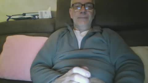 maxou569 online show from March 2025 07:47:02 AM