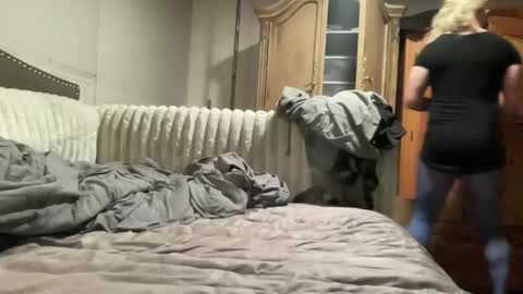 maxpowers264 online show from December 2025 04:42:02 AM