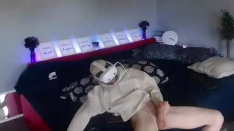 MaxRouger online show from September 2025 06:00:01 PM