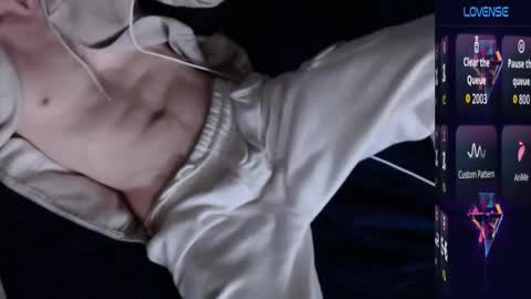 MaxRouger online show from October 2025 06:28:02 PM