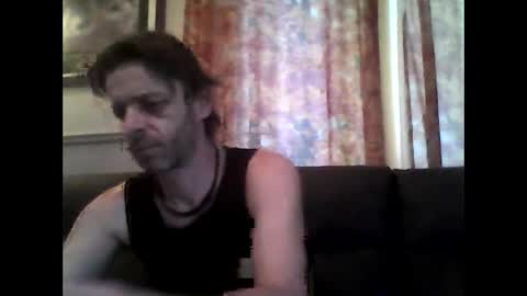 Snapshot of maxthewolf chatting on May 2026 11:10:02 PM MaxTheWolf online show from May 2026 11:10:02 PM
