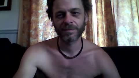 Snapshot of maxthewolf chatting on June 2026 09:27:02 PM MaxTheWolf online show from June 2026 09:27:02 PM