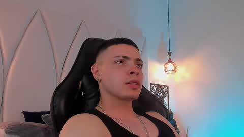 MAX online show from March 2025 02:34:01 AM