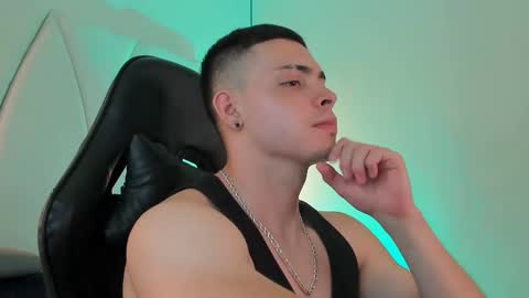 MAX online show from March 2025 03:54:01 AM