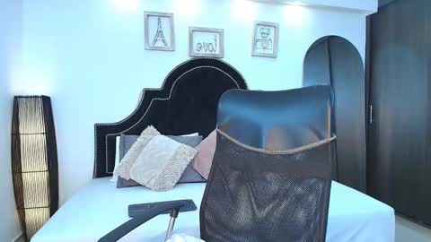 Maxxi online show from September 2025 01:38:01 AM