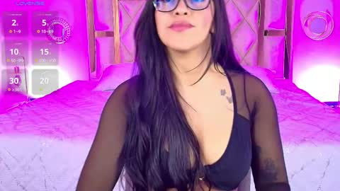 Valentina online show from June 2026 03:56:02 PM