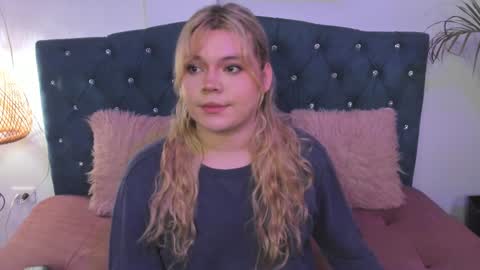 Snapshot of maxxxine_ chatting on January 2025 11:31:02 AM Maxine Minx online show from January 2025 11:31:02 AM