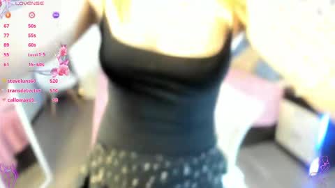 Leila online show from April 2026 01:41:01 PM