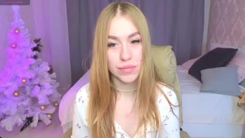 Snapshot of maya_lolly chatting on January 2025 05:53:01 PM Maya online show from January 2025 05:53:01 PM