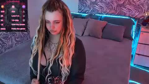Snapshot of maya_mils chatting on June 2026 01:09:01 AM Maya Mils online show from June 2026 01:09:01 AM