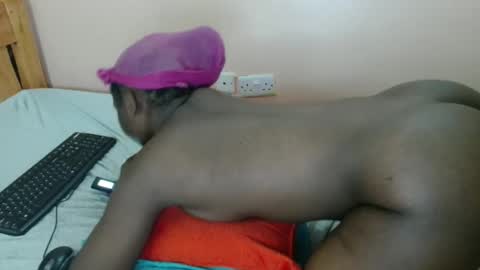 Snapshot of maya_nyla chatting on May 2026 11:29:01 AM Faith online show from May 2026 11:29:01 AM