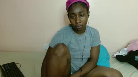 Snapshot of maya_nyla chatting on May 2026 04:13:02 PM Faith online show from May 2026 04:13:02 PM