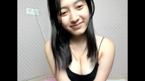 Snapshot of mayachka10 chatting on October 2025 04:16:01 PM mayachka10 online show from October 2025 04:16:01 PM