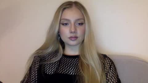 mayaflirt online show from February 2026 08:40:02 PM