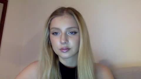 mayaflirt online show from February 2026 05:02:02 PM