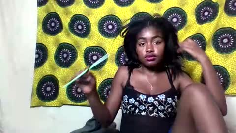 Snapshot of mayajadorelie chatting on September 2025 07:08:02 PM charlesia online show from September 2025 07:08:02 PM