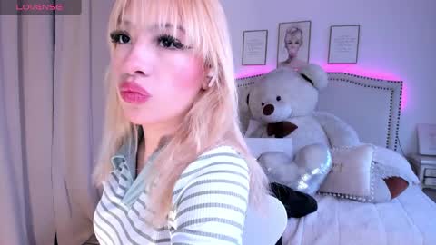 Mayajhons online show from November 2025 12:05:02 PM