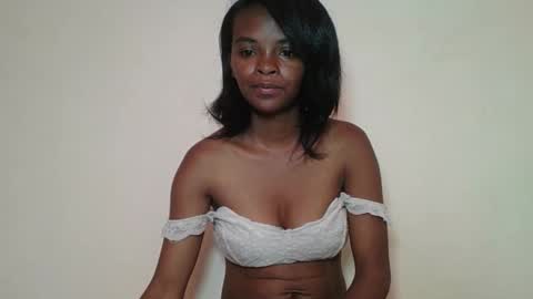 mayalabelle online show from November 2025 06:02:02 AM