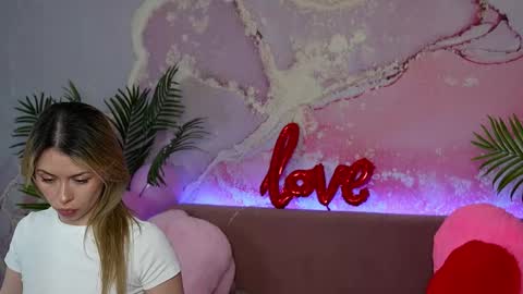 Snapshot of mayarayy chatting on February 2026 03:48:01 AM M A Y A online show from February 2026 03:48:01 AM