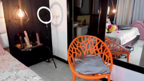 Snapshot of mayarusell01 chatting on January 2025 05:48:01 PM Nicolle Ruselle Hello my lovely schedule for great fun from 630 am and end 800 pm Colombian time I wait for you online show from January 2025 05:48:01 PM