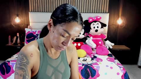 Snapshot of mayarusell01 chatting on February 2025 11:12:01 AM Nicolle Ruselle Hello my lovely schedule for great fun from 630 am and end 800 pm Colombian time I wait for you online show from February 2025 11:12:01 AM