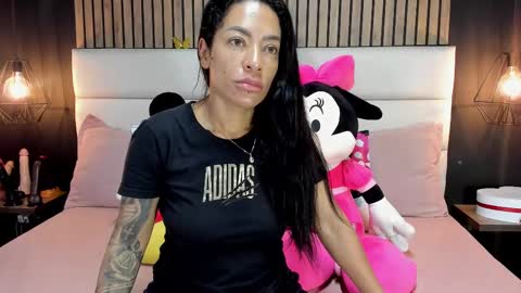 Snapshot of mayarusell01 chatting on February 2025 10:26:01 AM Nicolle Ruselle Hello my lovely schedule for great fun from 630 am and end 800 pm Colombian time I wait for you online show from February 2025 10:26:01 AM