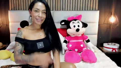 Snapshot of mayarusell01 chatting on March 2025 02:41:02 AM Nicolle Ruselle Hello my lovely schedule for great fun from 630 am and end 800 pm Colombian time I wait for you online show from March 2025 02:41:02 AM
