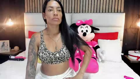 Snapshot of mayarusell01 chatting on March 2025 11:27:02 PM Nicolle Ruselle Hello my lovely schedule for great fun from 630 am and end 800 pm Colombian time I wait for you online show from March 2025 11:27:02 PM