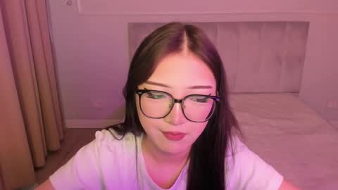 Erina online show from February 2026 03:47:01 AM