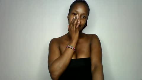 Snapshot of mayasmiley_ chatting on July 2026 05:31:02 AM prettydoll online show from July 2026 05:31:02 AM