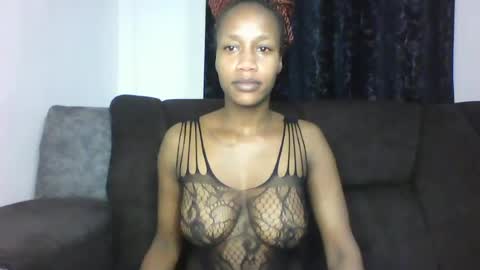 Snapshot of mayasmiley_ chatting on July 2026 05:26:02 AM prettydoll online show from July 2026 05:26:02 AM