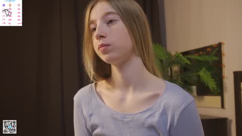 Violet online show from December 2024 08:14:02 PM